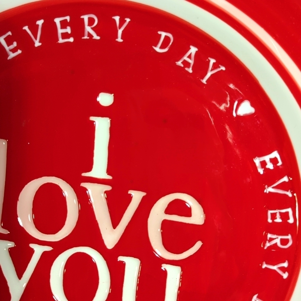 i love you everyday Plate, Kalyn Dunks Designs for Glory Haus, Red - Picture 4 of 5